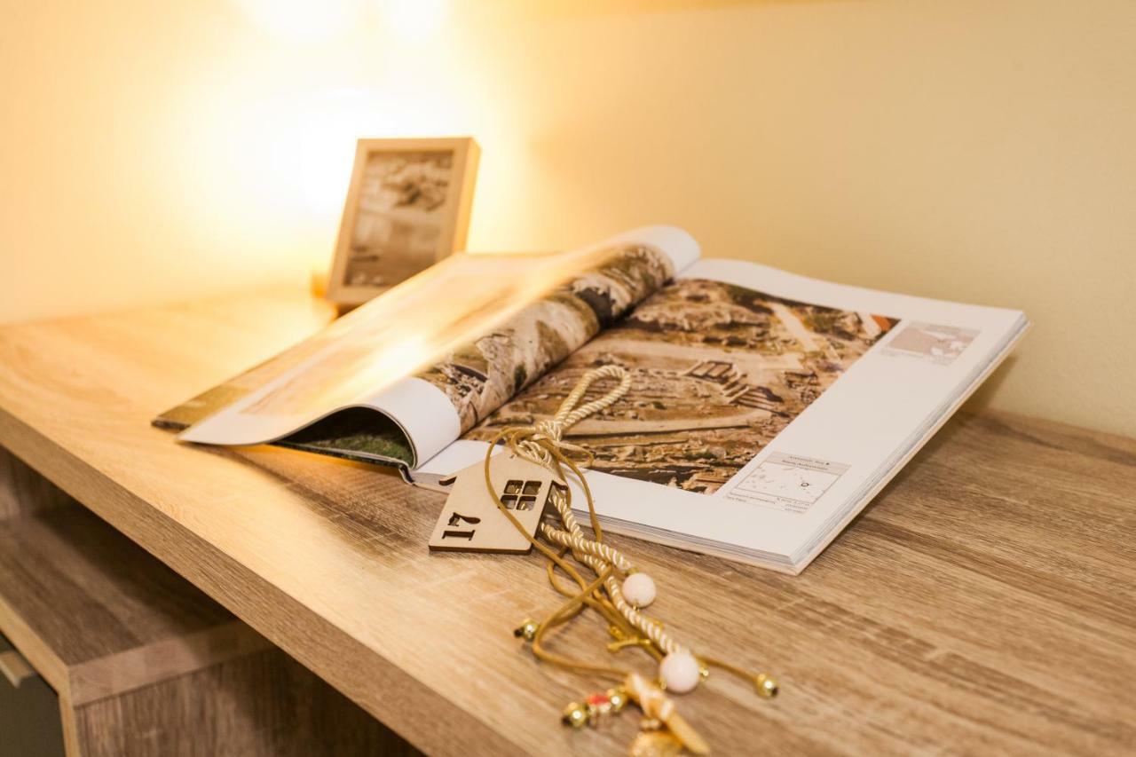 Private Central View Rooms In Apartment Near To Acropolis Metro Station Atena Exterior foto