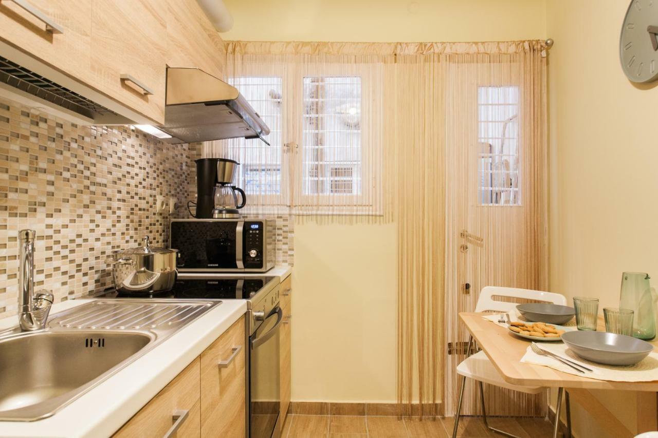 Private Central View Rooms In Apartment Near To Acropolis Metro Station Atena Exterior foto