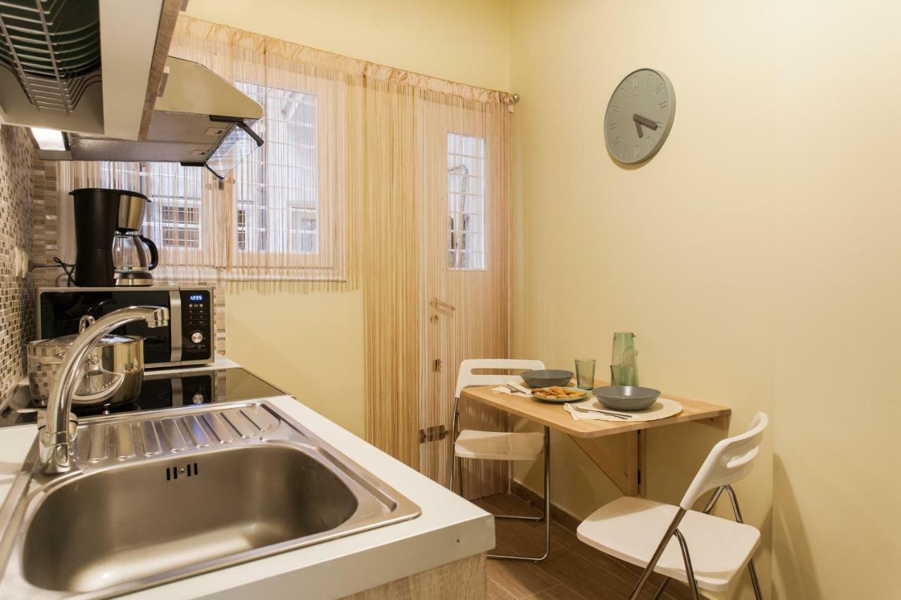 Private Central View Rooms In Apartment Near To Acropolis Metro Station Atena Exterior foto
